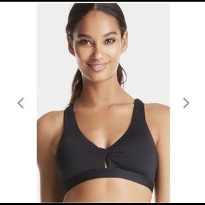 Fabletics Ellie Keyhole Cross Back Sports Bra